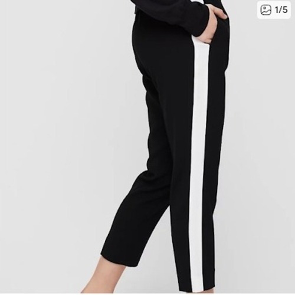 Aritzia Babaton  Black‎ White Stripe Cropped Trousers Size 4